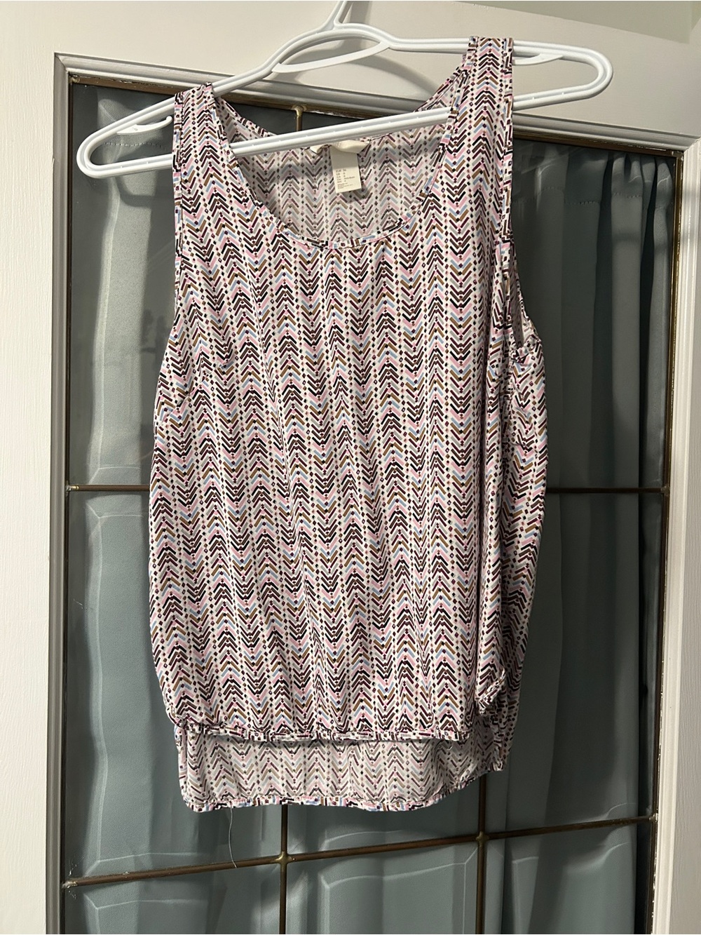 H&M Multicolor Chevron Print Sleeveless Tank Top - White Base
